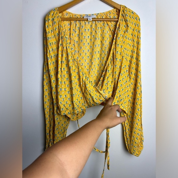 Rhode By Target Women’s XXL Blouse Ditsy floral Wrap Crop Top - Picture 4 of 10